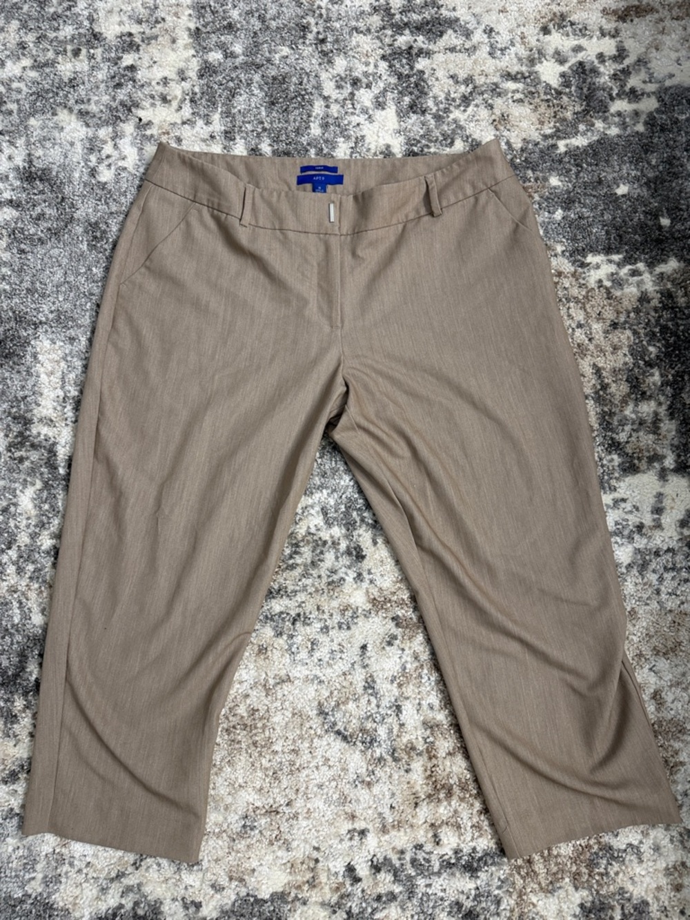 APT 9 Beige Cropped Dress Pants women’s size 16